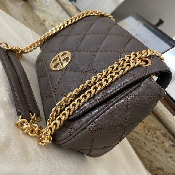 Tory Burch Handbags - New Tory Burch willa quilted shoulder bag / crossbody medium